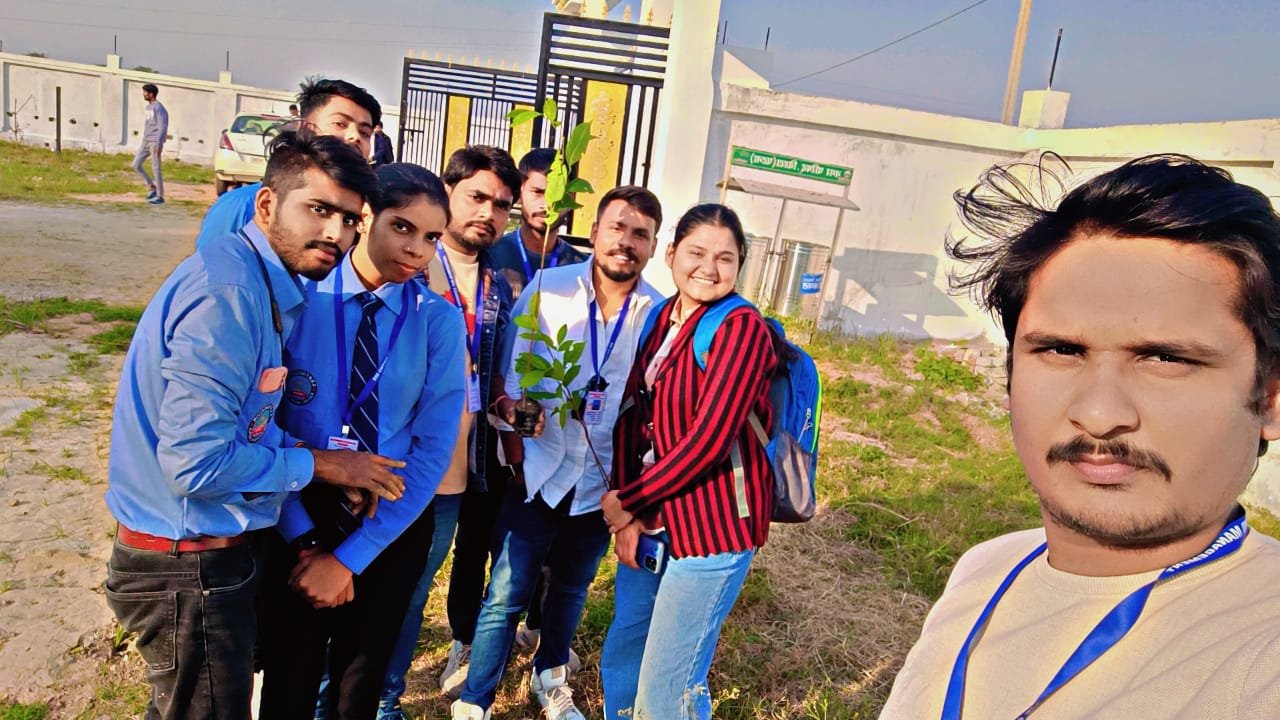 Student Anjali Mishra - B.Pharm