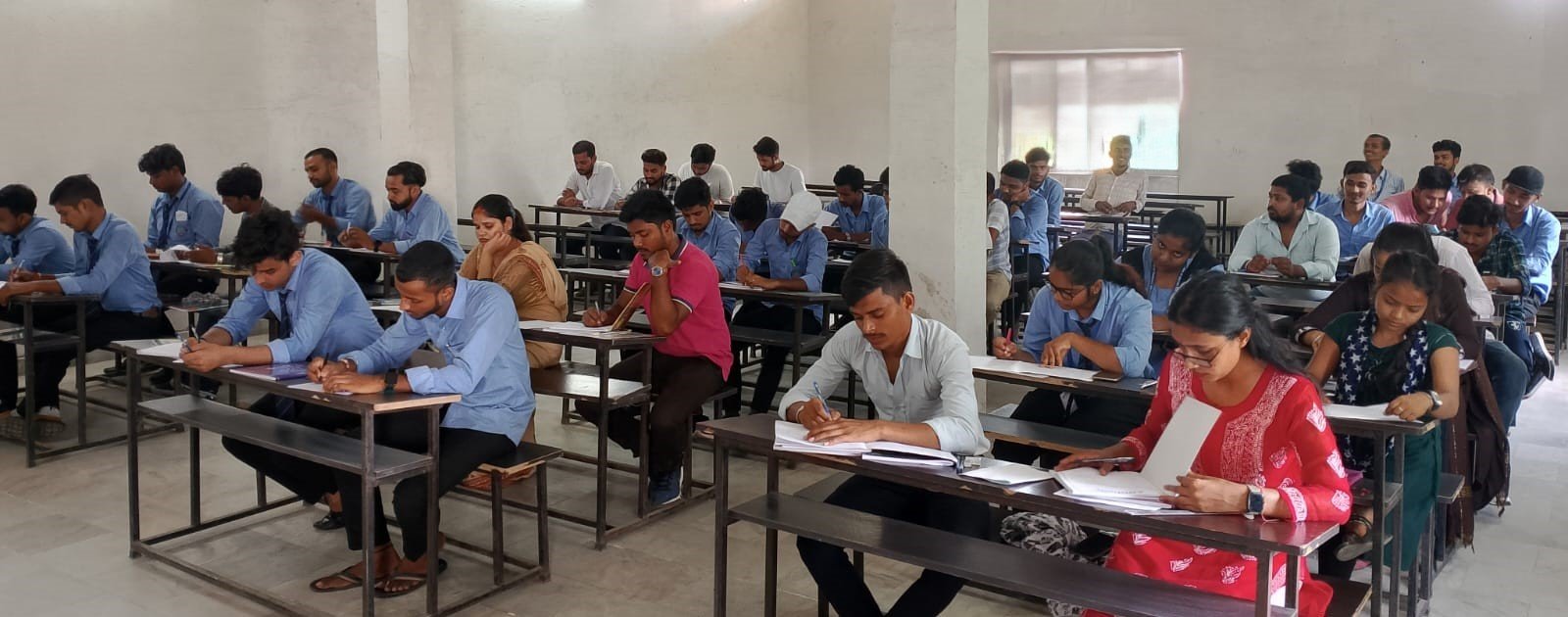 Student Anjali Mishra - B.Pharm