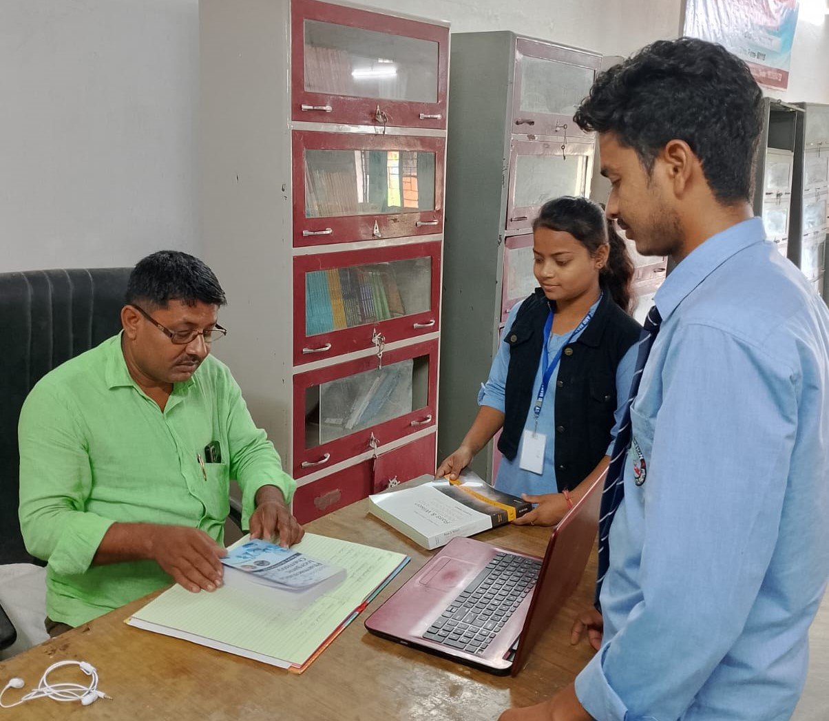 Student Anjali Mishra - B.Pharm